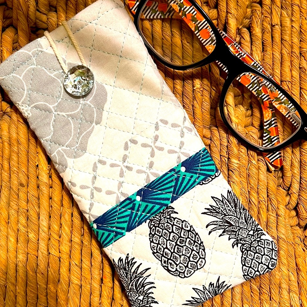 Chic, quilted eyeglass case by Snugbug Threads